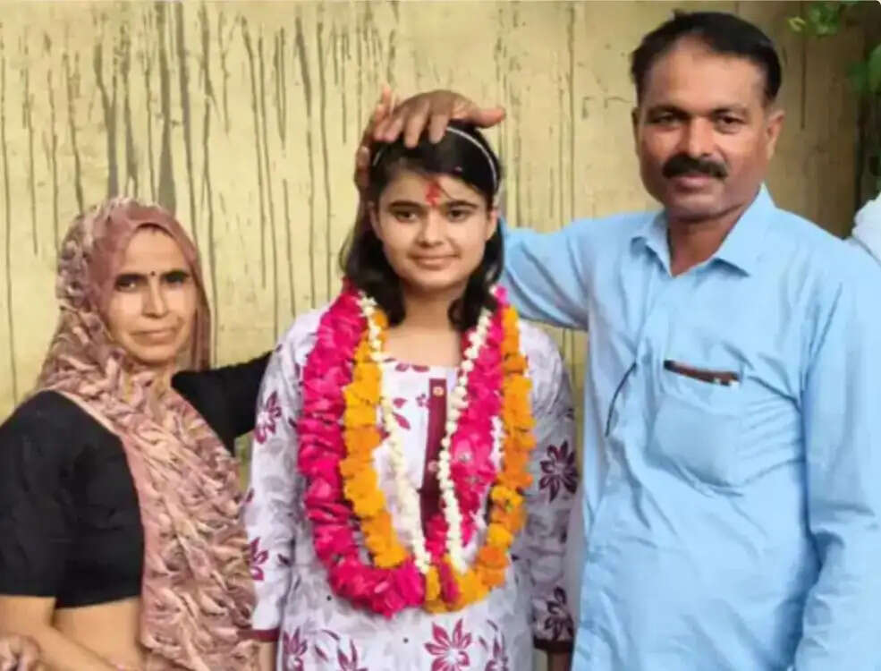 वायुसेना में फ्लाइंग अफसर बनी शिवानी