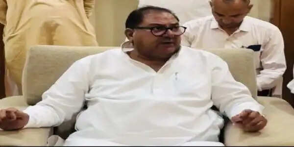 सिरसा: नायब सैनी केवल घोषणाएं करने वाले मुख्यमंत्री: अभय चौटाला