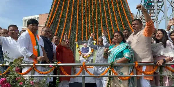 अटल बिहारी वाजपेयी की पुण्यतिथि पर बाबूलाल मरांडी और भाजपा नेताओं ने दी श्रद्धांजलि