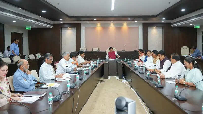 उज्जैन सिंहस्थ : 2028 के लिए प्रस्तावित सभी कार्य वर्ष 2027 की दीपावली तक करें पूर्ण : माेहन यादव