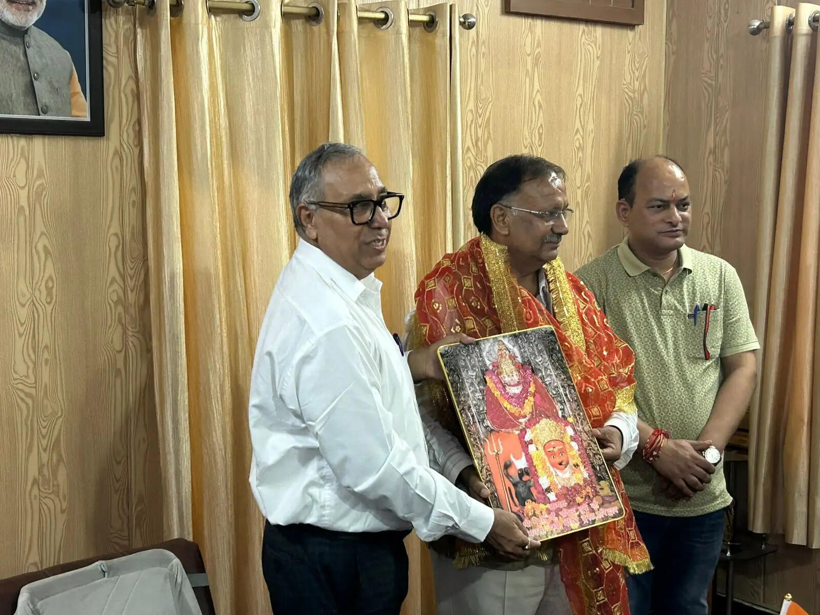 कुलपति ने किया अध्ययन केंद्र का औचक निरीक्षण, व्यवस्थाओं पर जताया संतोष