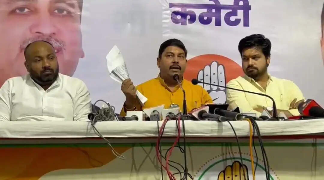 भोपाल स्लॉटर हाउस मामला&nbsp;आस्था से खिलवाड़, भ्रष्टाचार पर सरकार दे जवाब: अमित शर्मा