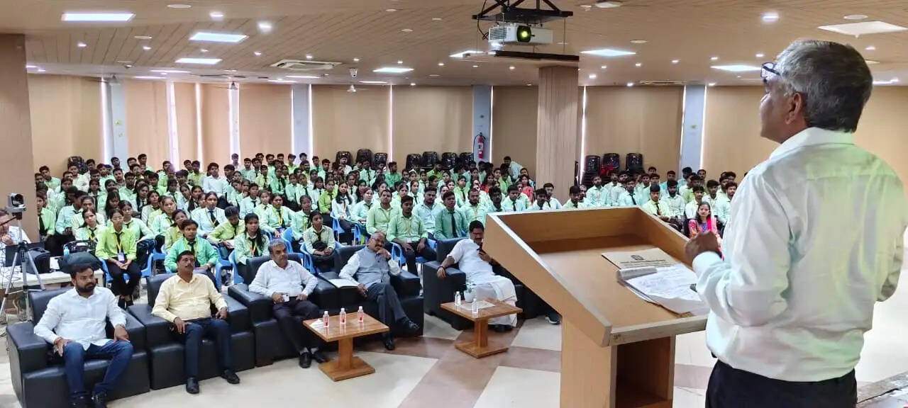 आत्मनिर्भर भारत के निर्माण में कृषि की भूमिका महत्वपूर्ण: डॉ. अश्विनी