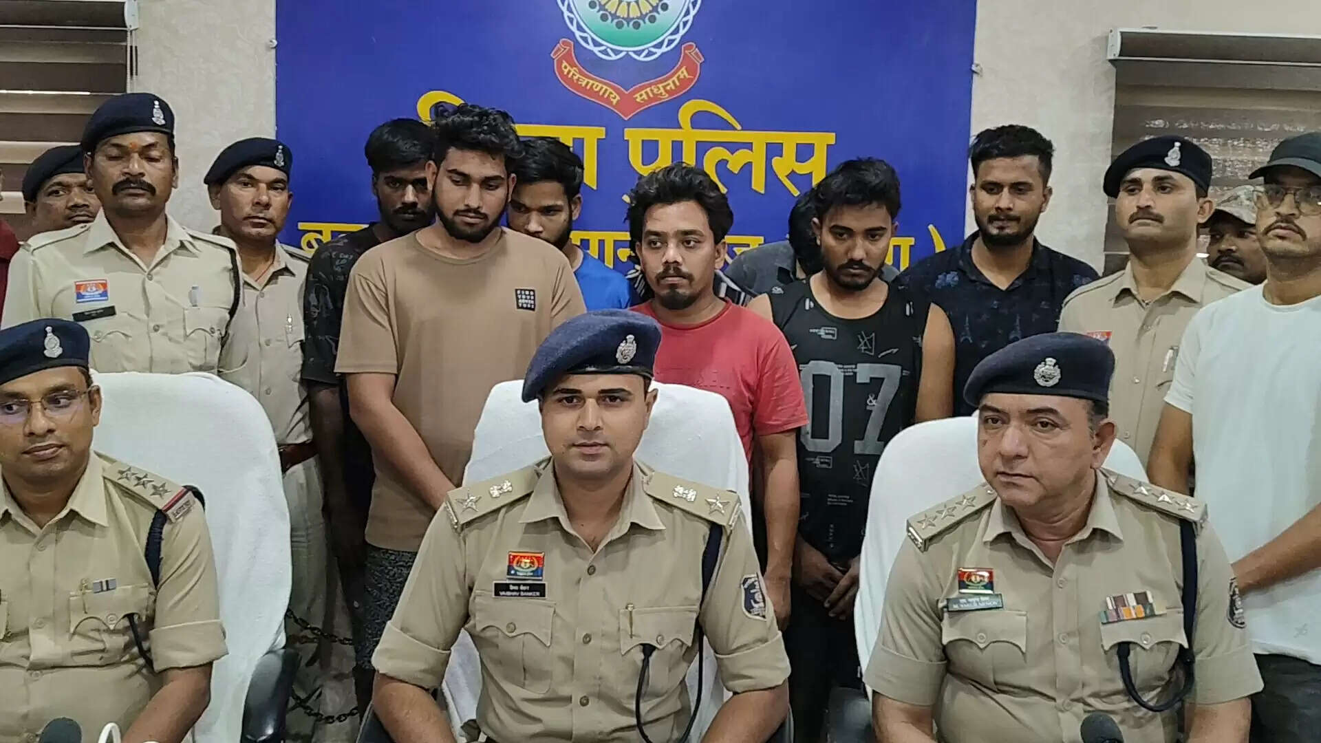 छत्तीसगढ़ में म्यूल खाताधारक गिरोह का खुलासा, बैंक से डेढ़ महीने में चार करोड़ का ट्रांजेक्शन