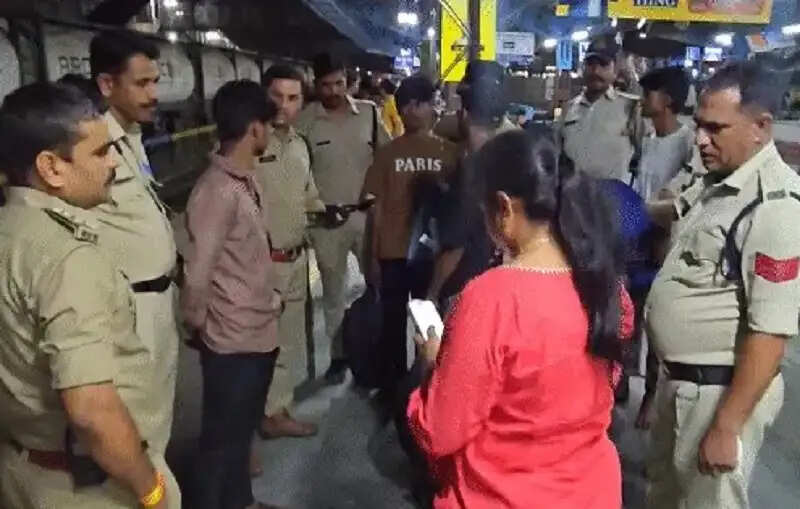 मप्र के उज्जैन-नागदा स्टेशन पर ट्रेन से अहमदाबाद ले जाए जा रहे 26 बच्चों का रेस्क्यू, तस्करी की आशंका