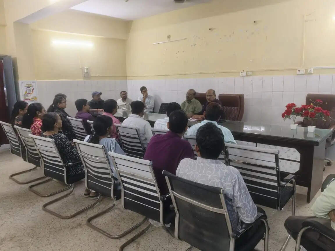 मरीजों का भरोसा जीतने पर जोर, सदर अस्पताल की स्वास्थ्य सेवाओं की होगी समीक्षा