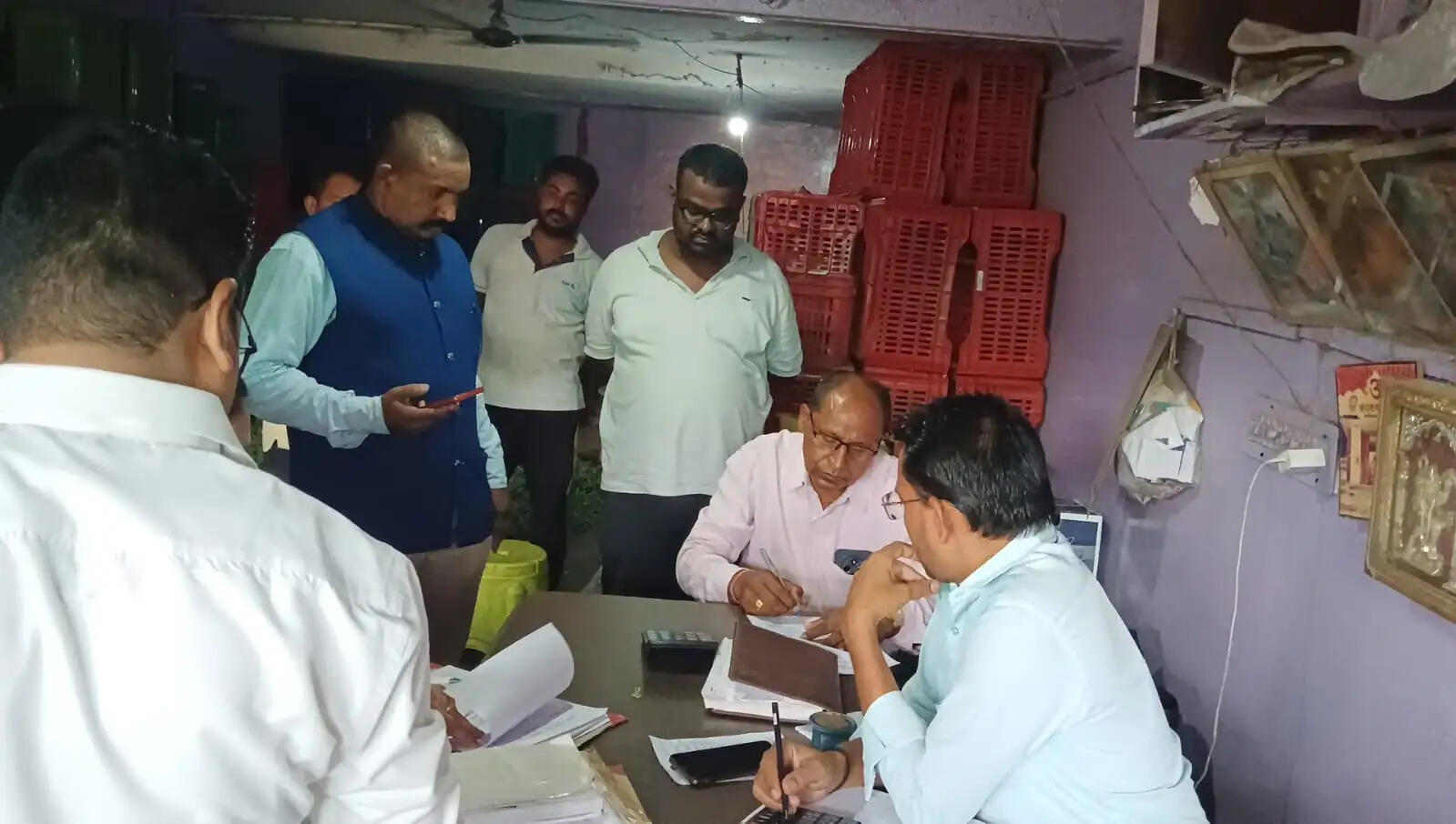 रायपुर : शास्त्री मार्केट में नापतौल विभाग का आकस्मिक निरीक्षण, 6 प्रकरणों में 20 हजार का जुर्माना