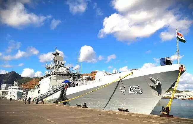 मॉरीशस के पोर्ट लुइस में&nbsp;​भारतीय युद्धपोत 'टेग' पर मनाया जाएगा&nbsp;अंतरराष्ट्रीय योग दिवस