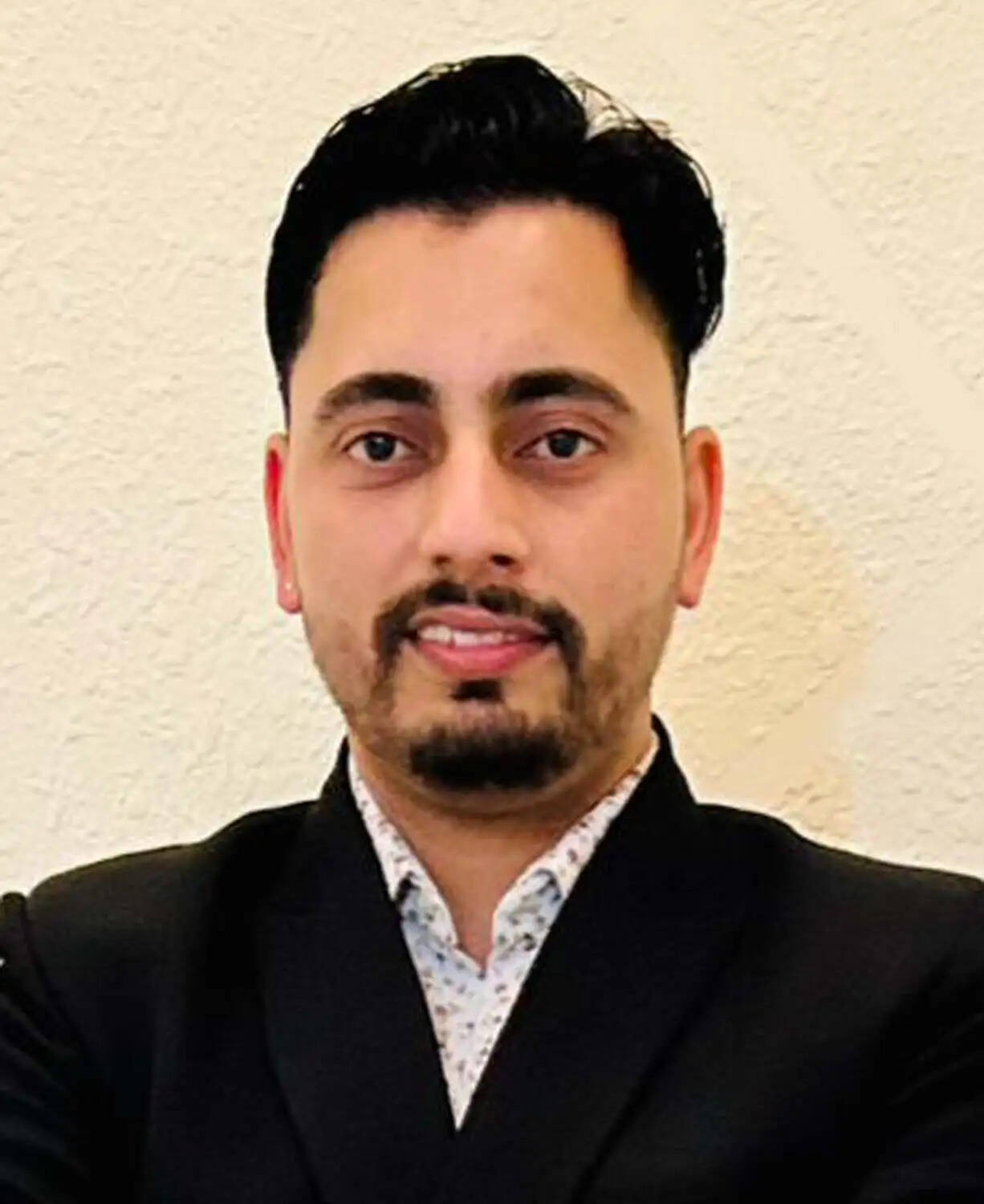 गुरुग्राम: 24 घंटे उपचार करेंगें तो खुद भी बीमार होंगें डॉक्टर: डा. अमित व्यास