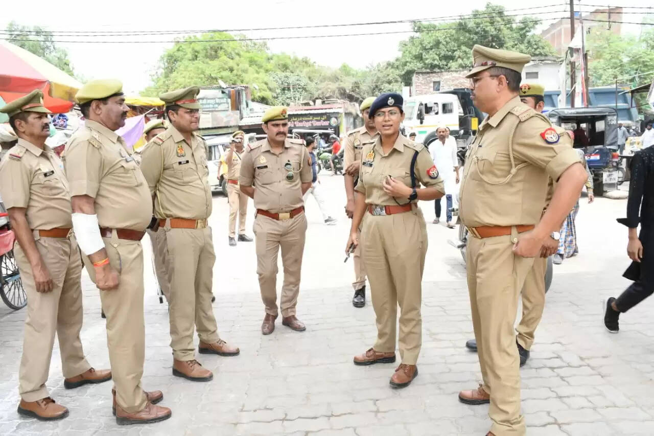 जुमा अलविदा की नमाज में नमाजियों ने देश में अमन चैन की मांगी दुआएं