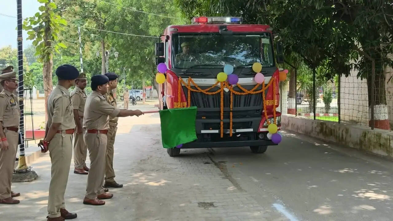 जौनपुर को मिले तीन नए अग्निशमन वाहन, आग और आपदा से निपटने की क्षमता बढ़ी
