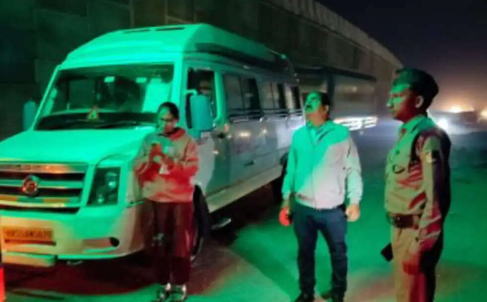चेकिंग अभियान, 62 वाहनों के चालान, चार बसें सीज