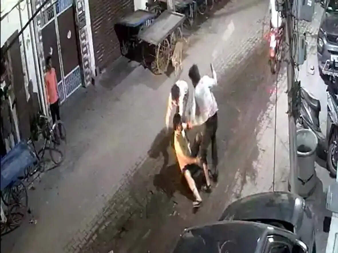 हिसार : गाली गलौच करने से रोका तो चाकू मारकर किया घायल