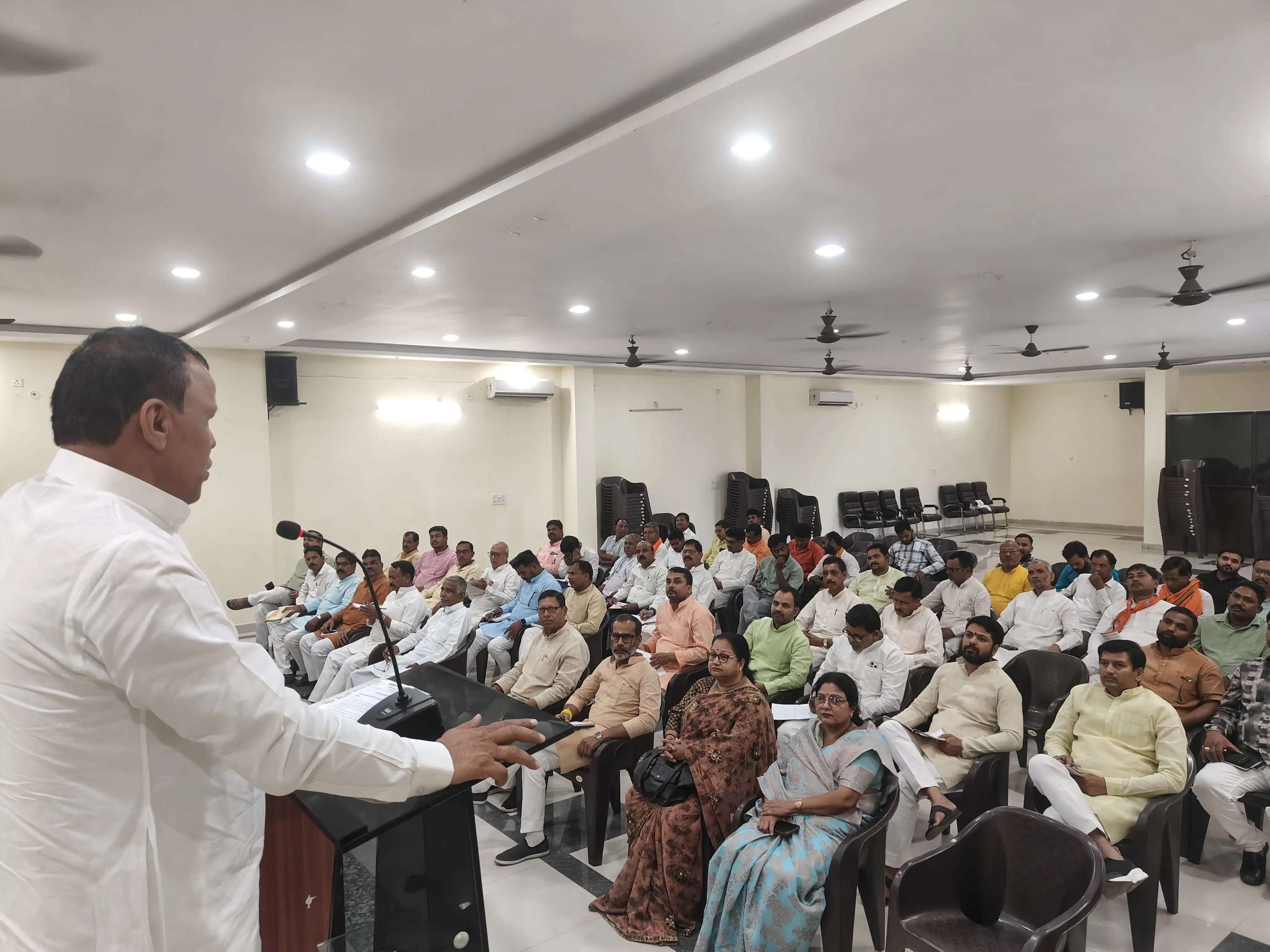 स्थापना दिवस धूम धाम से मनाएगी भाजपा, सरकार की उपलब्धियों पर हाेगी चर्चा : जनार्दन तिवारी