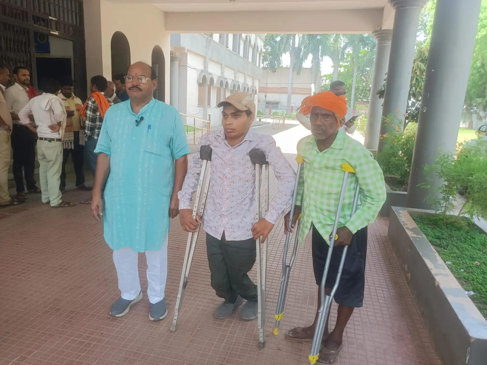 जिला अस्पताल में दवाओं और उपकरणों की कमी पर लेखराम साहू ने जताई नाराजगी