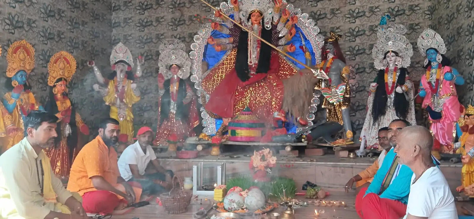 विगत 54 वर्षों से अपने हाथ से मूर्ति बना करते हैं चैत्र नवरात्र पूजन : आनंदी दास