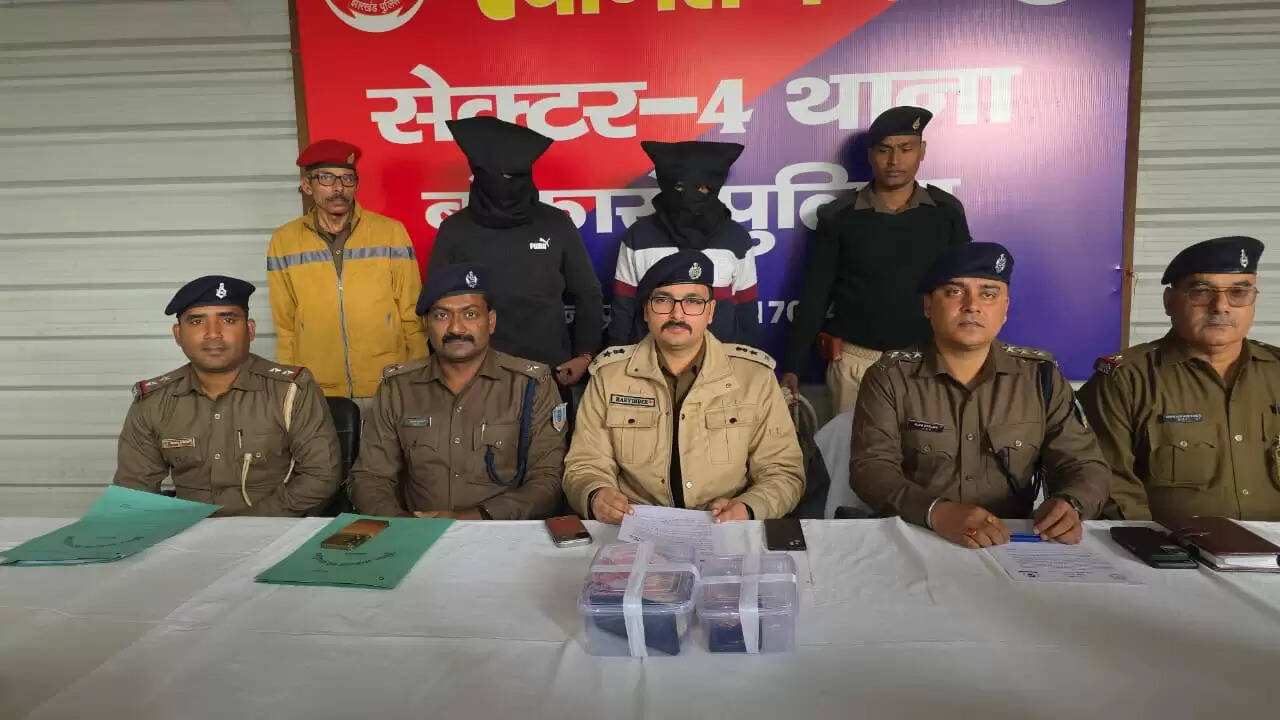 महिलाओं से ठगी करने वाला एक शातिर आराेपित गिरफ्तार