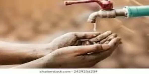 शहर में भीषण पेयजल संकट : लोगों ने किया जोधपुर- जयपुर हाईवे जाम, लगी वाहनों की कतारें