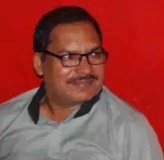 प्रयागराज : मुख्य पशु चिकित्साधिकारी डॉ. शिवनाथ यादव को मिला अपर निदेशक का अतिरिक्त प्रभार