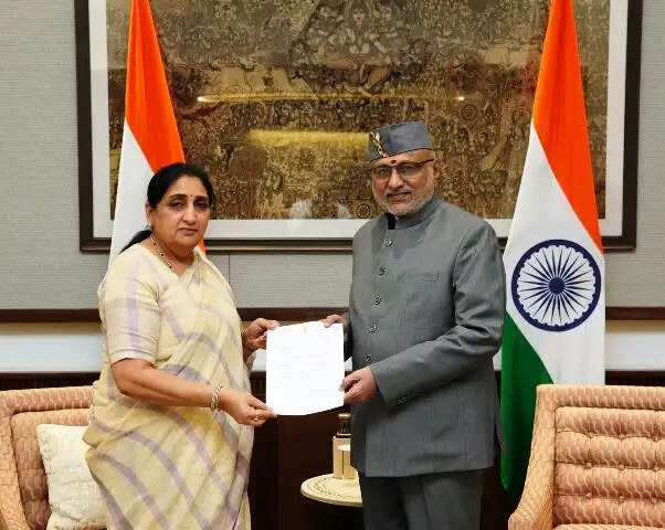 महाराष्ट्र की उपमुख्यमंत्री सुनेत्रा पवार का राज्यसभा से इस्तीफा स्वीकार, सीट रिक्त घोषित