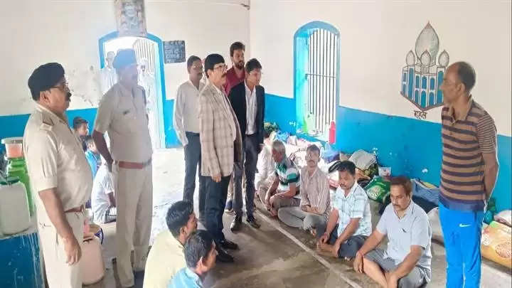 बालाघाटः जिला न्यायाधीश व सचिव ने किया जिला जेल का निरीक्षण