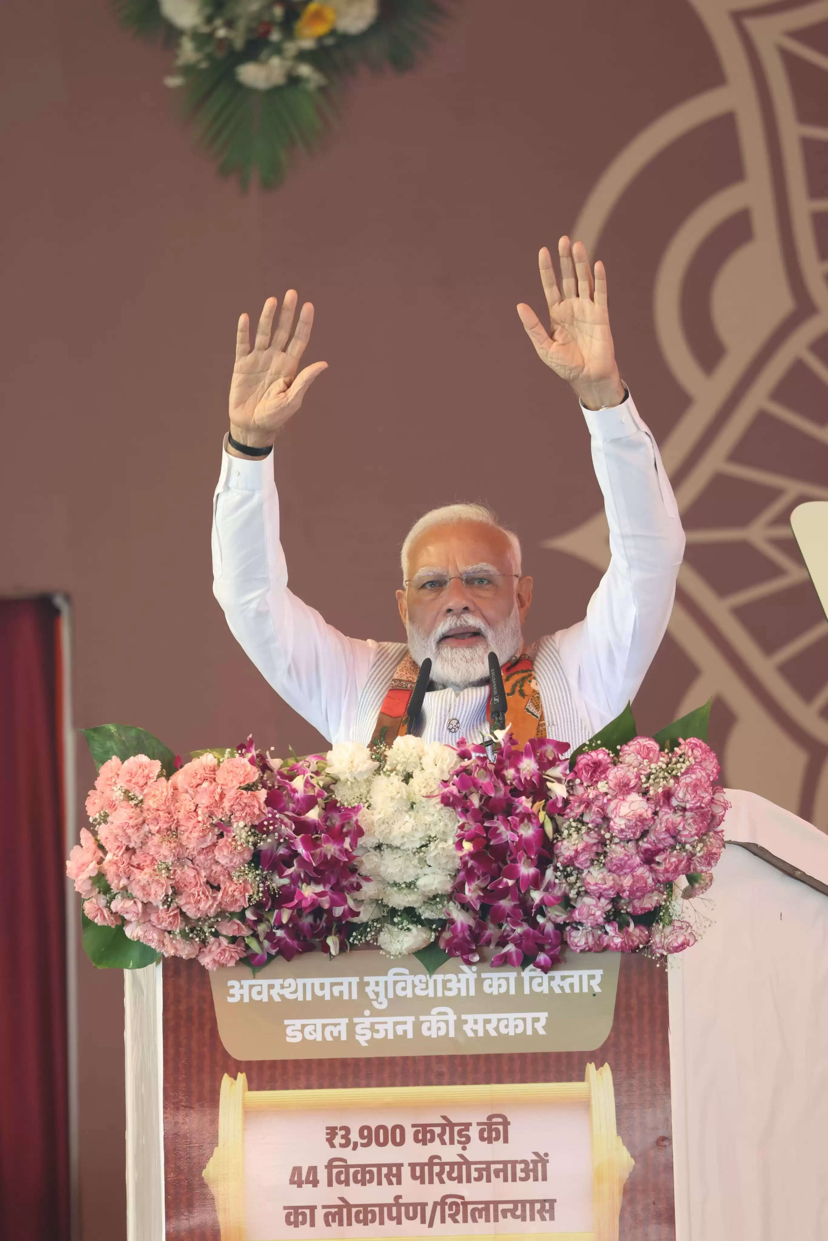 (राउंडअप) केवल पुरातन नहीं, बल्कि प्रगतिशील भी बन चुकी है काशी: नरेन्द्र मोदी