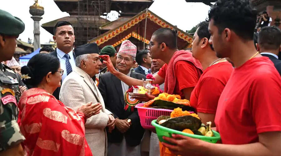 जन्माष्टमी के अवसर पर नेपाल के राष्ट्रपति ने पाटन के कृष्ण मंदिर में की पूजा-अर्चना