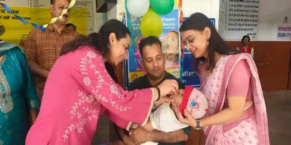 पल्स पोलियो अभियान के प्रथम दिवस 1,01,584 बच्चों को पिलाई गई पोलियो की खुराक
