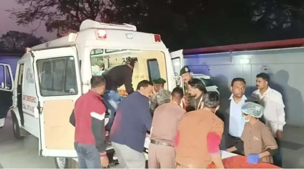 सारंडा जंगल में आईईडी विस्फोट, कोबरा 209 बटालियन के दो जवान घायल