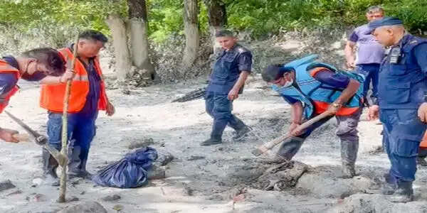 नेपालः सड़ने- गलने लगे शव, बाढ़ प्रभावित क्षेत्रों में महामारी फैलने का खतरा