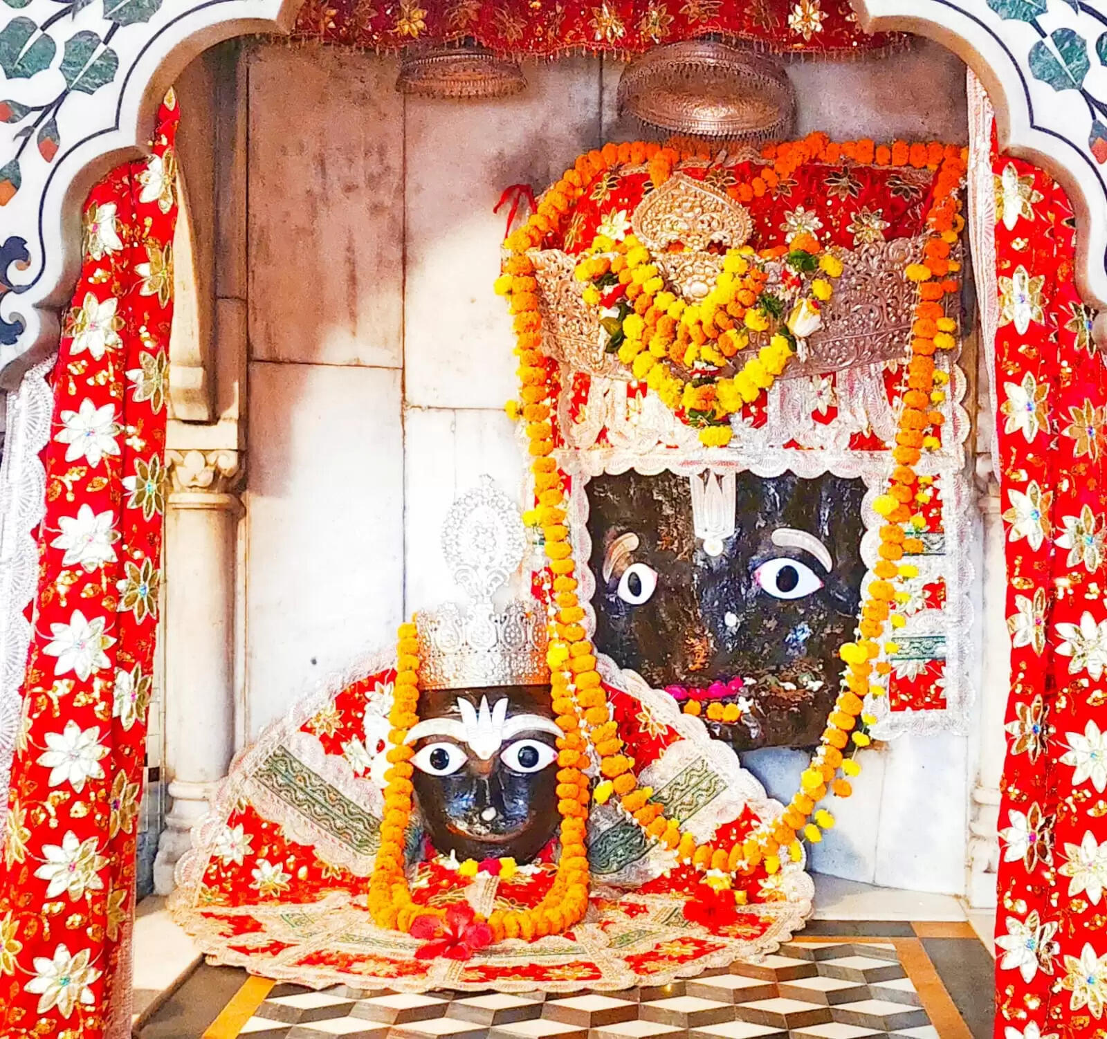 मौनी अमावस्या पर चित्रकूट देव गंगा मंदाकिनी में लाखों श्रद्धालुओं ने लगाई आस्था की डुबकी