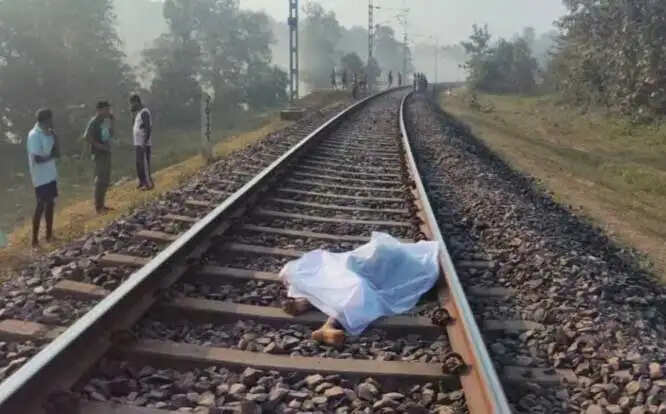 रावघाट-रायपुर पैसेंजर ट्रेन की चपेट में आने से युवक की हुई मौत