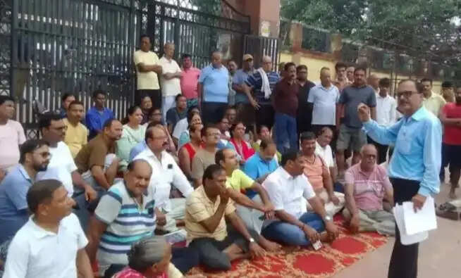 लाजपत पार्क बदहाल, जिला प्रशासन से हस्तक्षेप की मांग