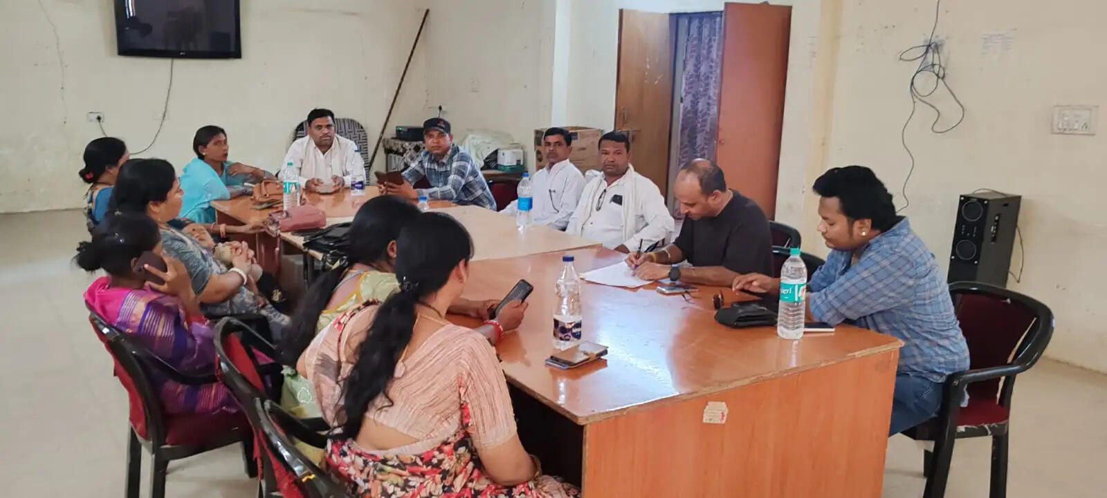 अनूपपुर: सदस्यों का सामूहिक इस्तीफा, अविश्वास प्रस्ताव स्थगित होने पर लगाया लोकतंत्र की हत्या का आरोप