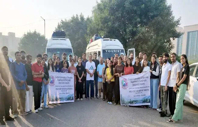 नारनाैल: भूस्खलन व बाढ़ के जोखिम समझने हिमाचल रवाना हुआ विद्यार्थी दल