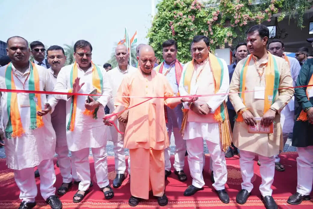 मूल्यों व आदर्शों से जुड़ी है भाजपा की शून्य से शिखर तक की यात्रा : मुख्यमंत्री