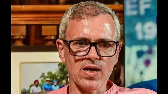 मुख्यमंत्री उमर अब्दुल्ला ने ईरान की स्थिति पर विदेश मंत्री जयशंकर से बात की, जम्मू-कश्मीर के छात्रों की सुरक्षा की मांग की