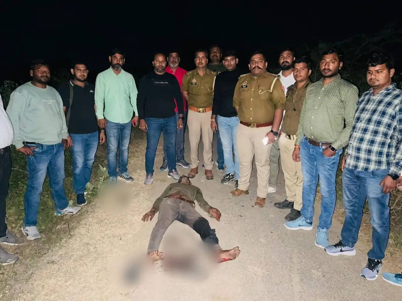 पुलिस मुठभेड़ में हिस्ट्रीशीटर के पैर में लगी गोली, दो गिरफ्तार