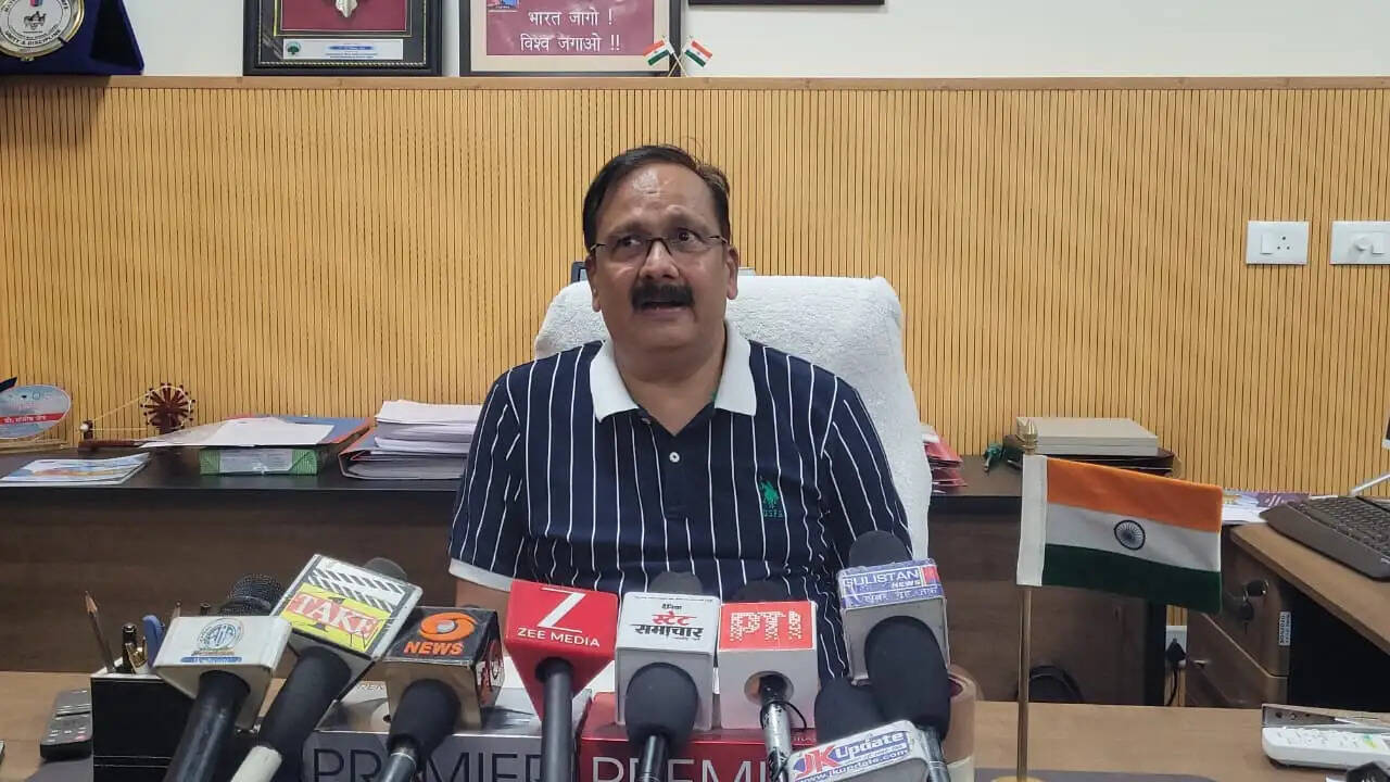 केंद्रीय विश्वविद्यालय जम्मू के कुलपति ने छात्रों से नीट की नए उत्साह के साथ तैयारी जारी रखने की अपील की