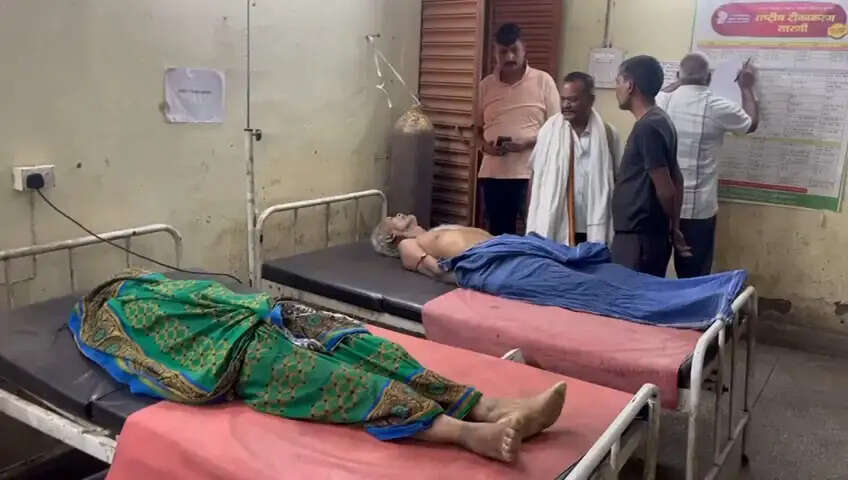 संदिग्घ अवस्था में वृद्ध दंपति का शव बरामद