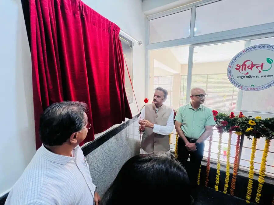 “किशोरी से मातृत्व तक महिलाओं के हर चरण में स्वास्थ्य सुरक्षा सुनिश्चित करेगा शक्ति केंद्र : उप मुख्यमंत्री शुक्ल