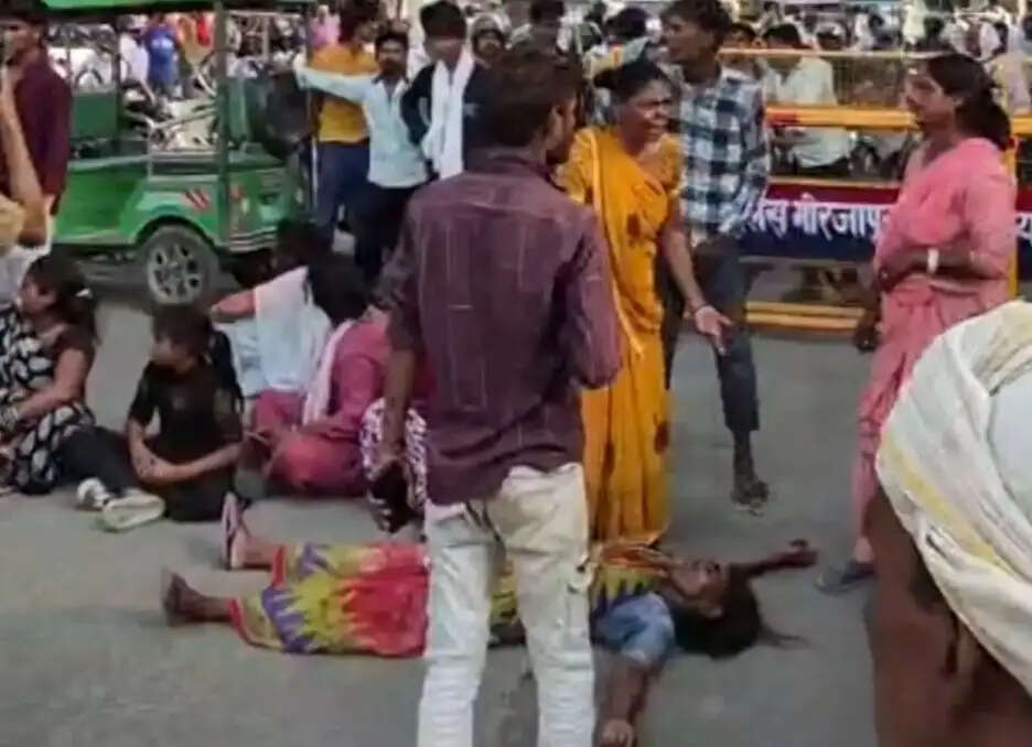 गंगा में नहाते समय दो किशोर लापता, तलाश में जुटी पुलिस और गोताखोरों की टीम