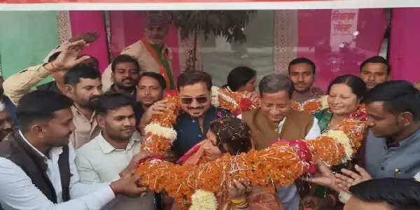 प्रथम नगर आगमन पर बीजेपी जिलाध्यक्ष उर्विजा दीक्षित का हुआ जोरदार स्वागत