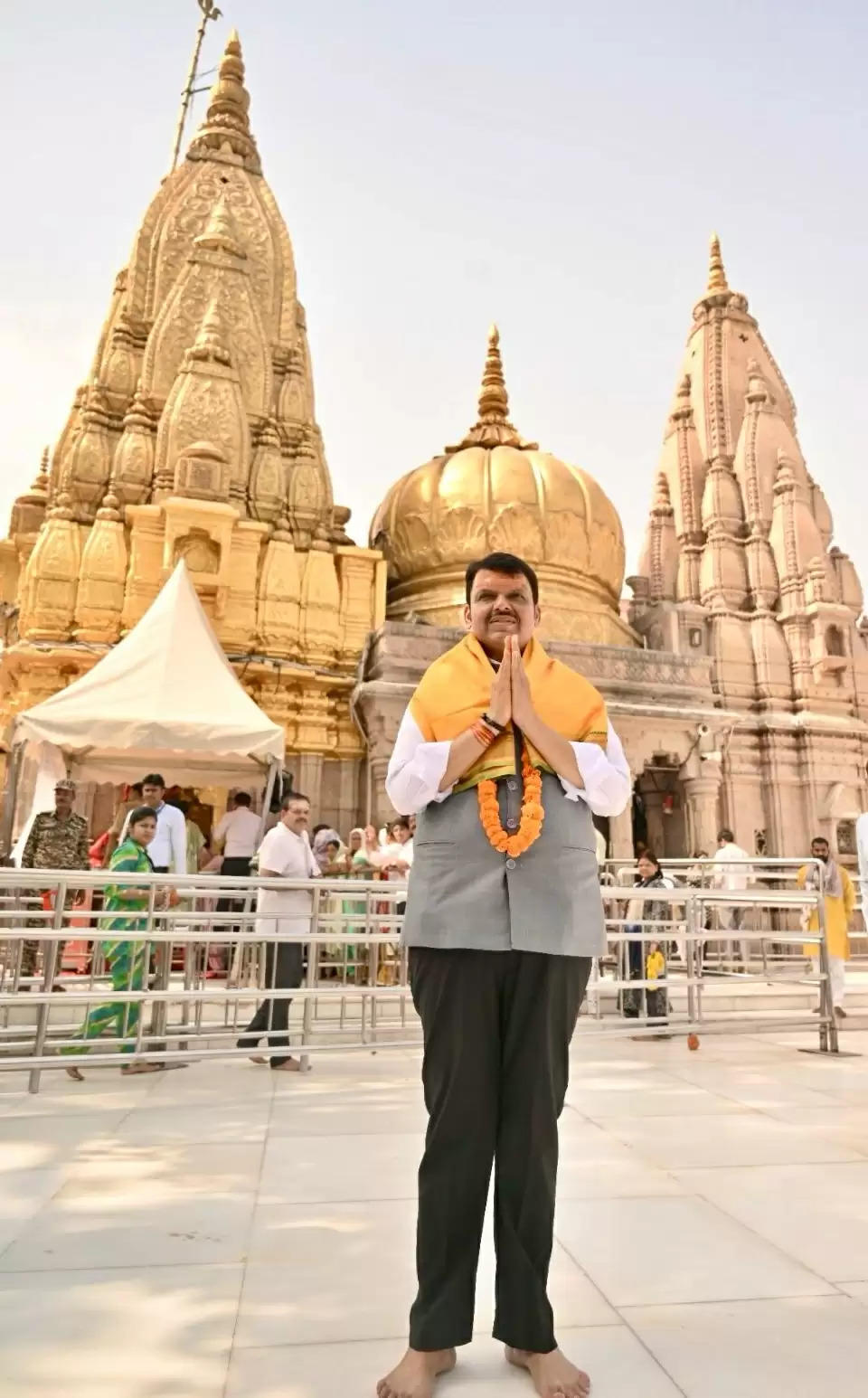 महाराष्ट्र के उप मुख्यमंत्री देवेंद्र फडणवीस ने श्री काल भैरव एवं बाबा विश्वनाथ का किए दर्शन