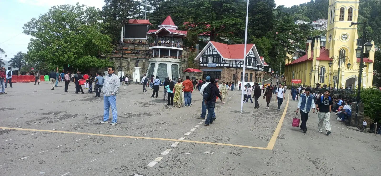 हिमाचल में आंधी-बारिश का येलो अलर्ट, मैदानी इलाकों में कम हुई तपिश