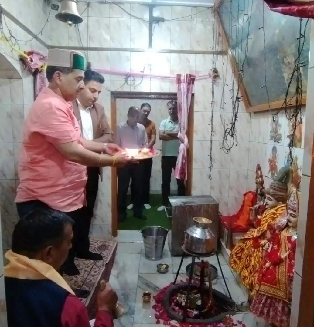 डल लेक स्थित शिव मंदिर में एक जून से होगा महाआरती का आयोजन : केवल पठानिया