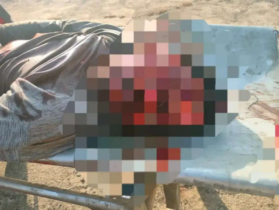 राजगढ़ः हाइवे ओवरब्रिज पर मिला सिर कुचला युवक का शव, पहचान के प्रयास जारी