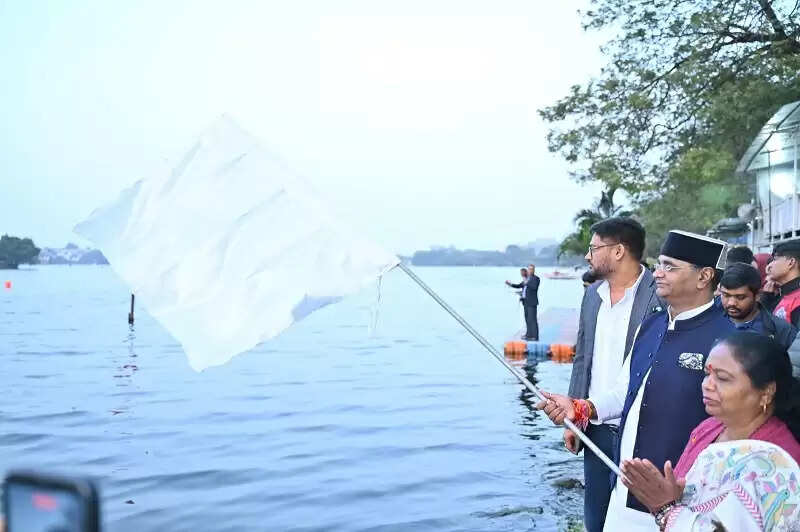 भोपाल में 14वीं राष्ट्रीय ड्रैगन बोट चैंपियनशिप का शुभारंभ