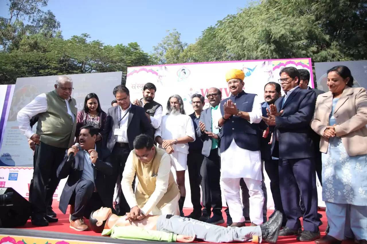 वर्ल्ड हेल्थ एंड वेलनेस फेस्ट 2025 का भव्य आगाज़: बीएलएस ट्रेनिंग में बना वर्ल्ड रिकॉर्ड