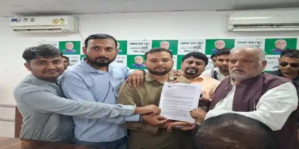 सहरसा में पत्रकार से कथित मारपीट के मामले को लेकर डब्लूजेएआई ने मंत्री को सौंपा ज्ञापन